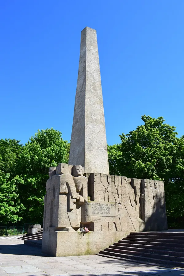 Pomnik Zaślubin Polski z Morzem w Kołobrzegu